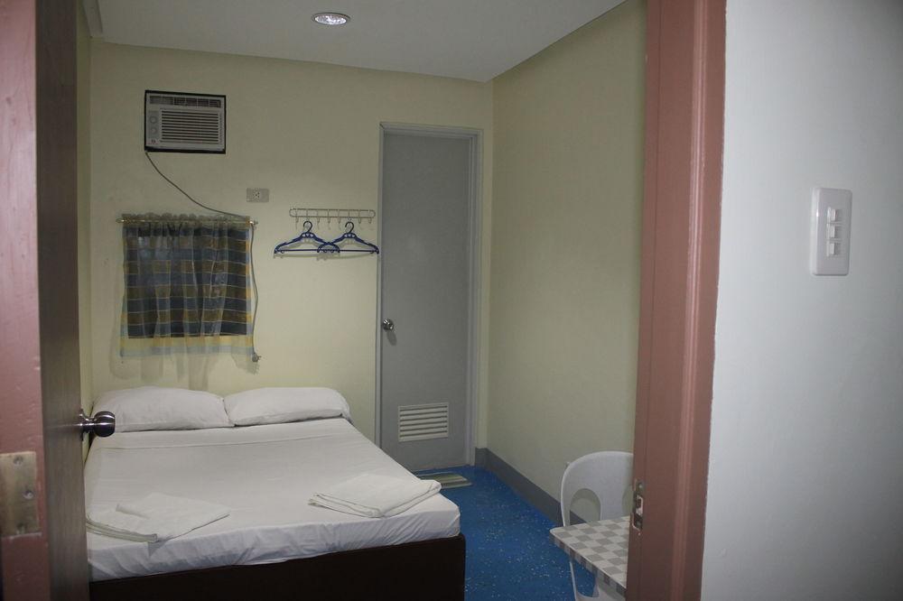 Ezy Stay Puerto Princesa Tiniguiban Экстерьер фото