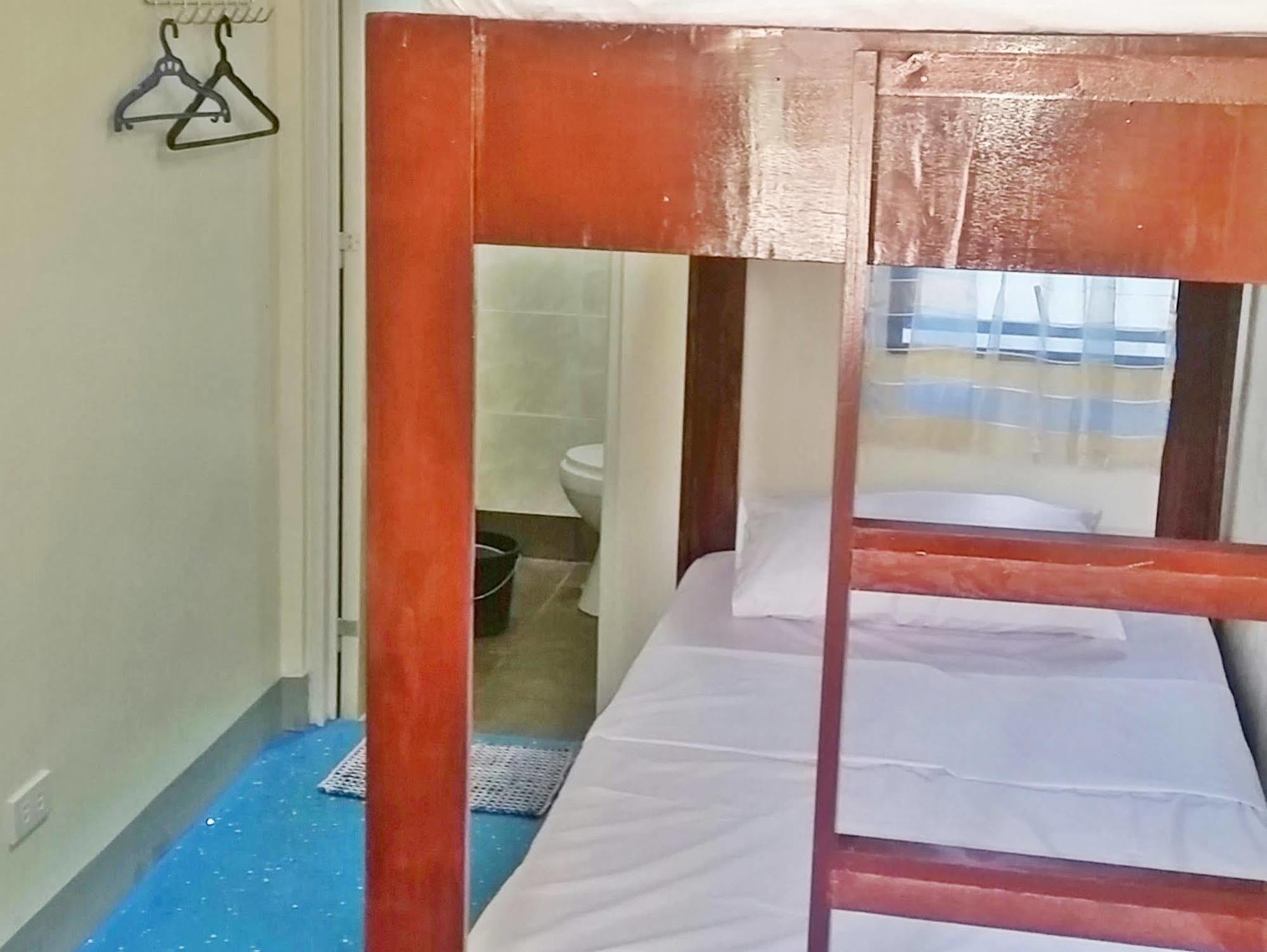 Ezy Stay Puerto Princesa Tiniguiban Экстерьер фото