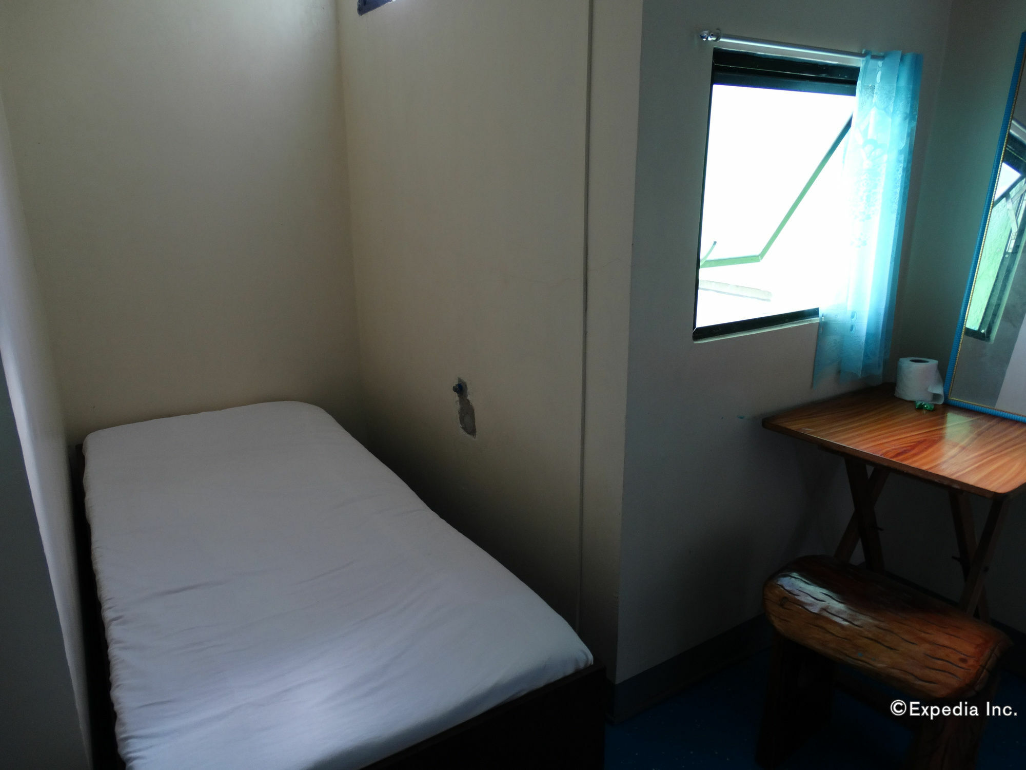 Ezy Stay Puerto Princesa Tiniguiban Экстерьер фото