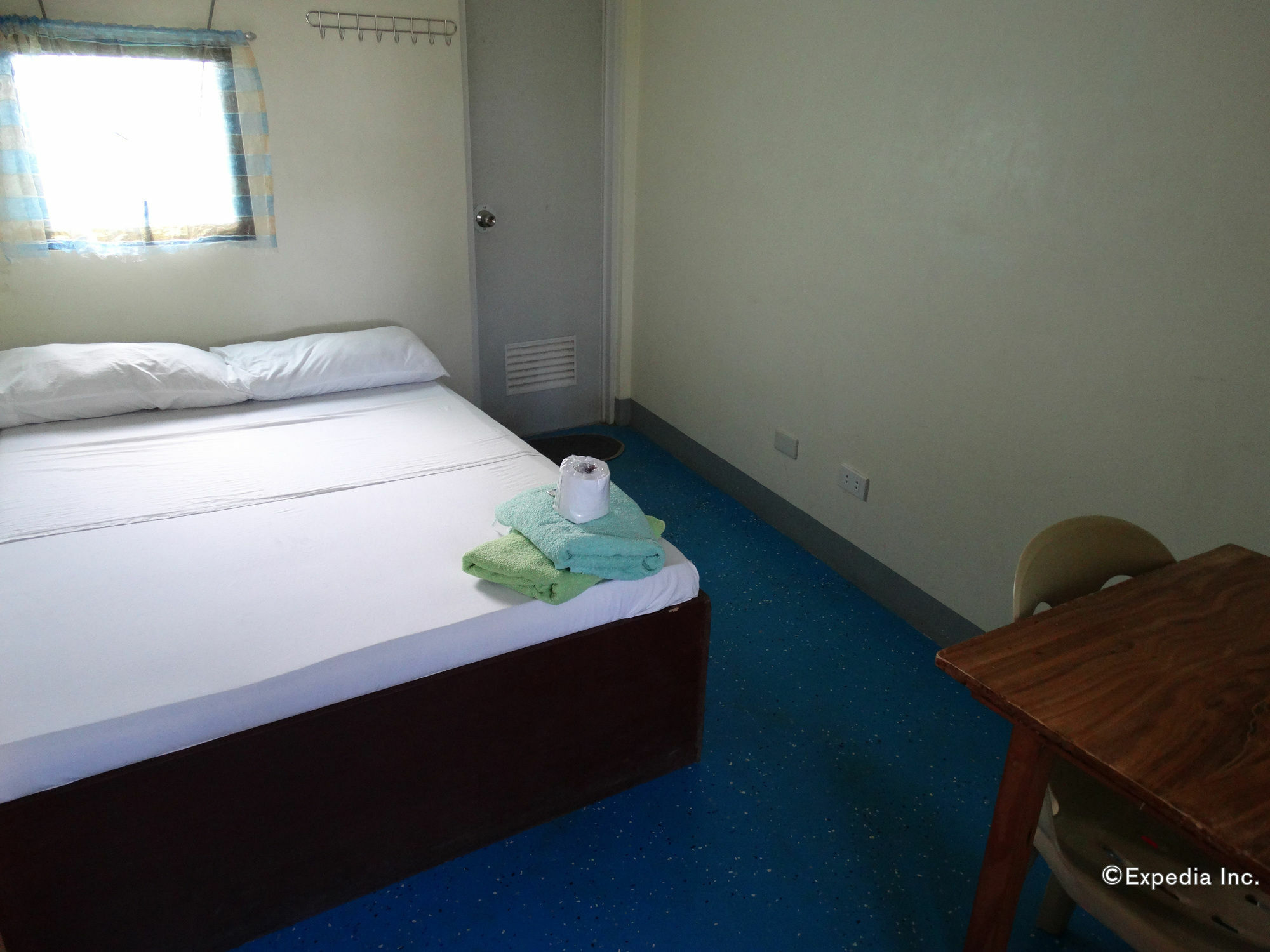 Ezy Stay Puerto Princesa Tiniguiban Экстерьер фото