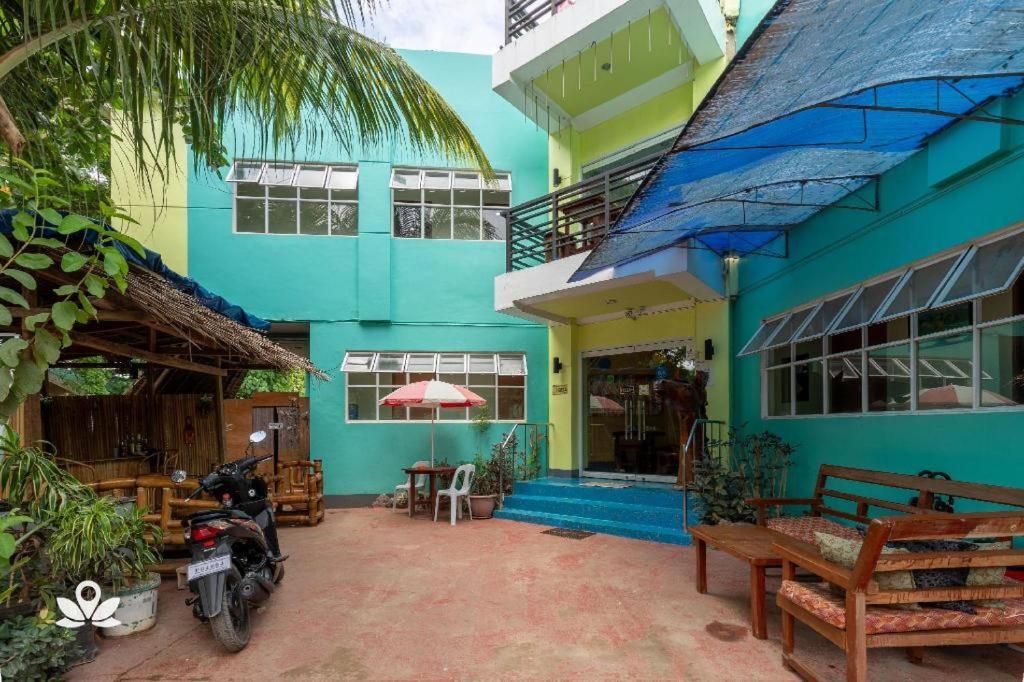 Ezy Stay Puerto Princesa Tiniguiban Экстерьер фото